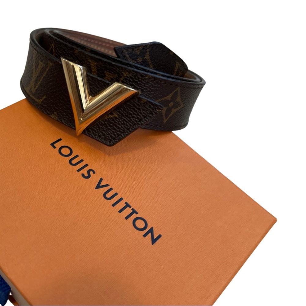 Louis Vuitton 🇫🇷 Belt ❤️ - Picture 3 of 13